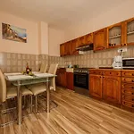 Adriatic Daire *